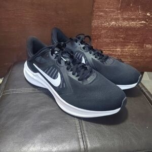 Nike Lunar Black and White Athletic Shoes